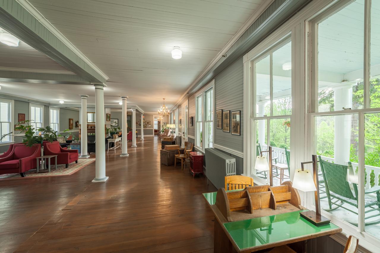 Grand Old Lady Hotel Waynesville Esterno foto